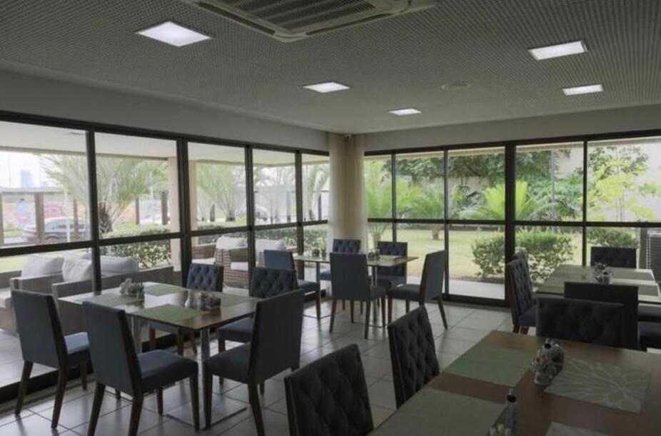 Flat Ao Lado Do Rio Mar No Edf Beach Class Excelsior Por Yolo Recife Exterior foto